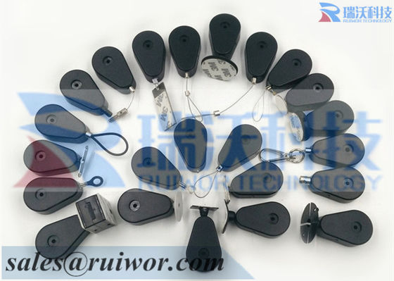Retirando el cordón de seguridad. proveedor