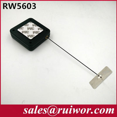 RW5603 Recoiler contra pérdida. Cable retráctil para exhibición de mercancía.